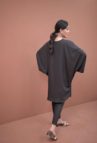 2 Pcs Women's Stitched Malai Georgette Solid Suit